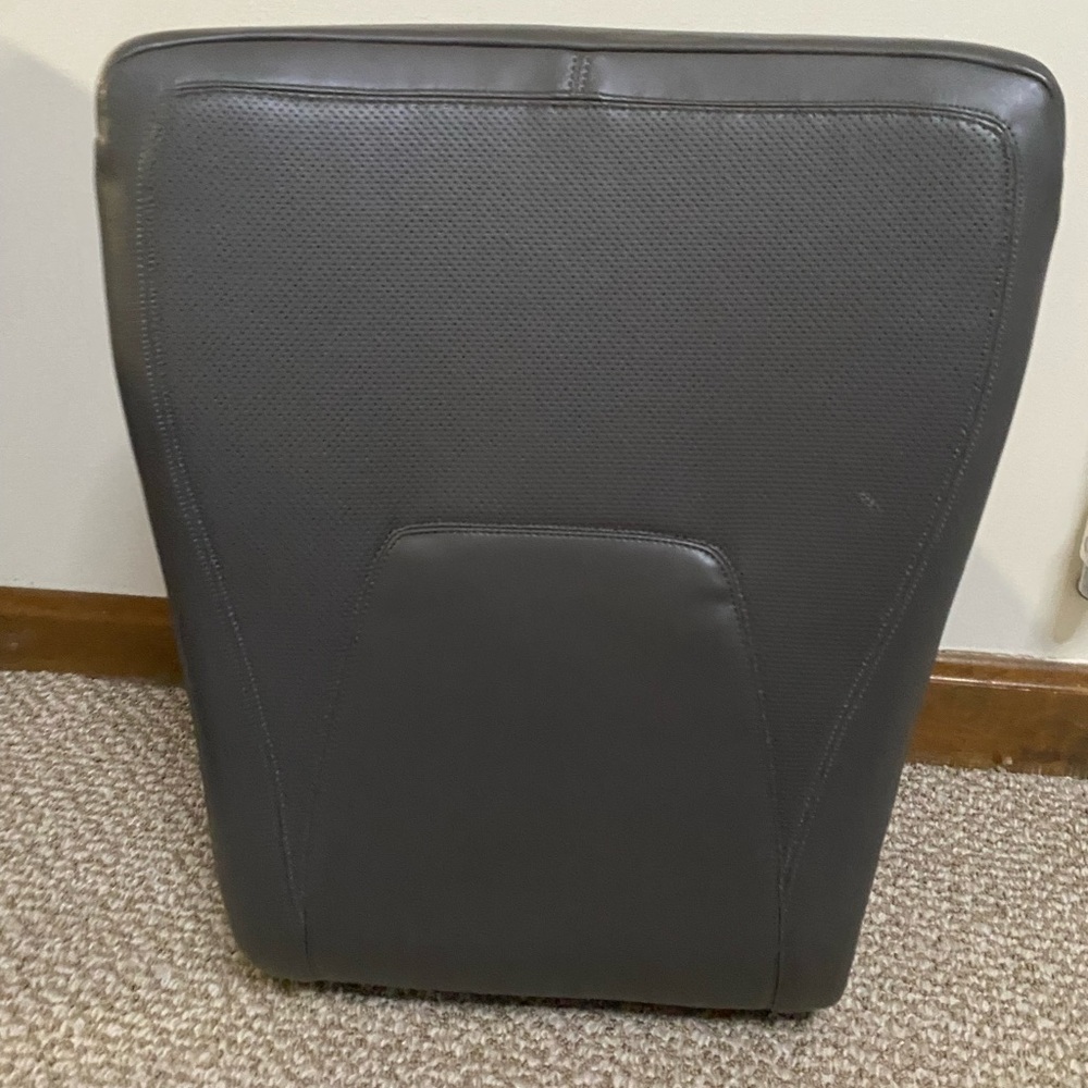 Ready Rocker in faux leather stone - Picture 2 of 2